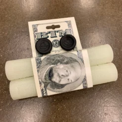 S&M Hoder Grips -Bicycle Equipment Store 2C0C3FDB 29AE 4539 95FF DD59E128625B scaled